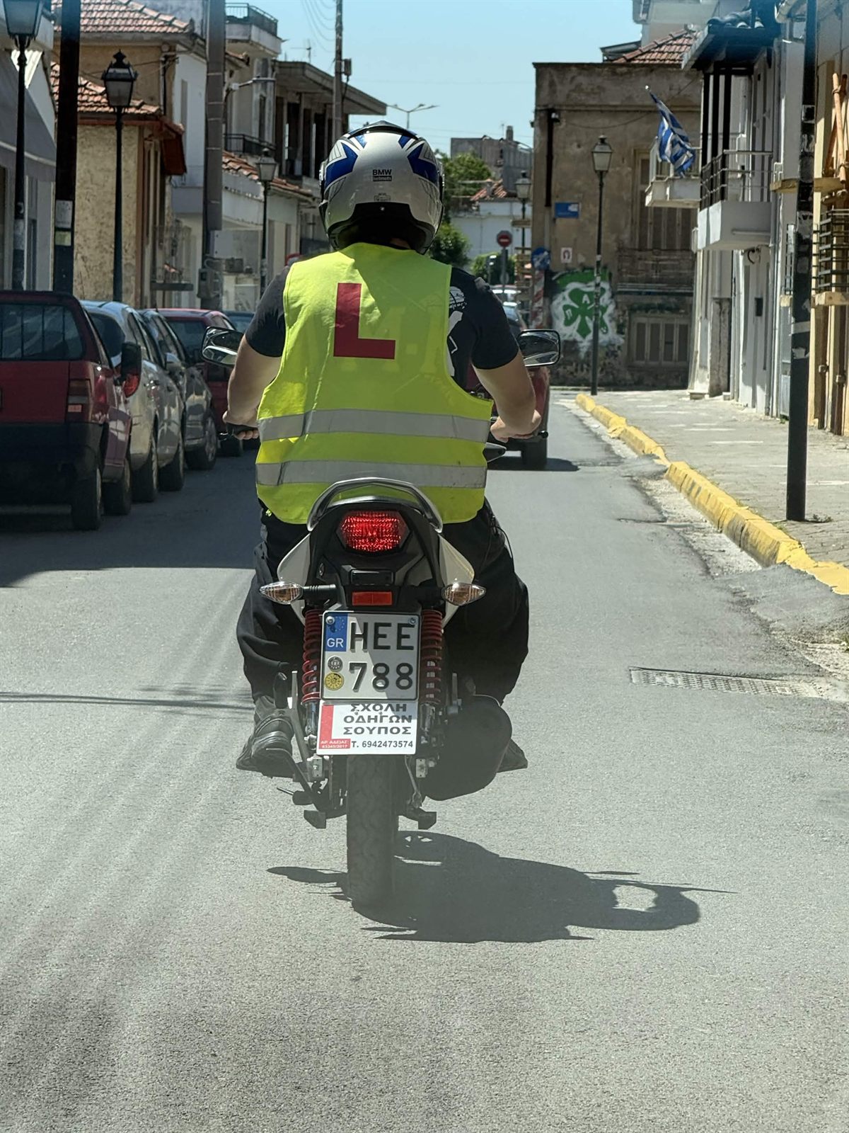 Οδήγηση μοτοσυκλέτας 125cc με δίπλωμα Β (Κωδικός 121) – Σχολή Οδηγών Σούπος